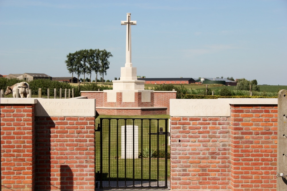 Commonwealth War Cemetery Packhorse Farm Shrine #1