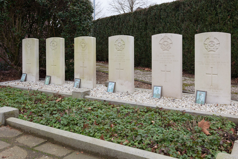 Oorlogsgraven van het Gemenebest Rooms Katholiek Kerkhof Kilder #1