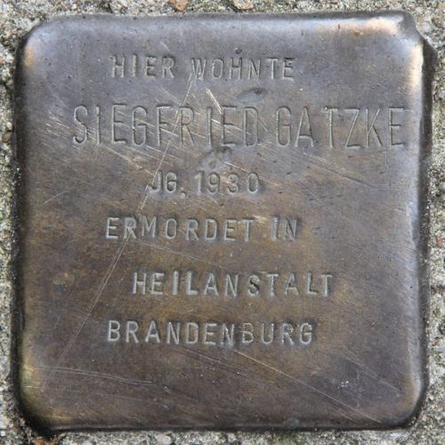 Stumbling Stone Courbièrestraße 15 #1