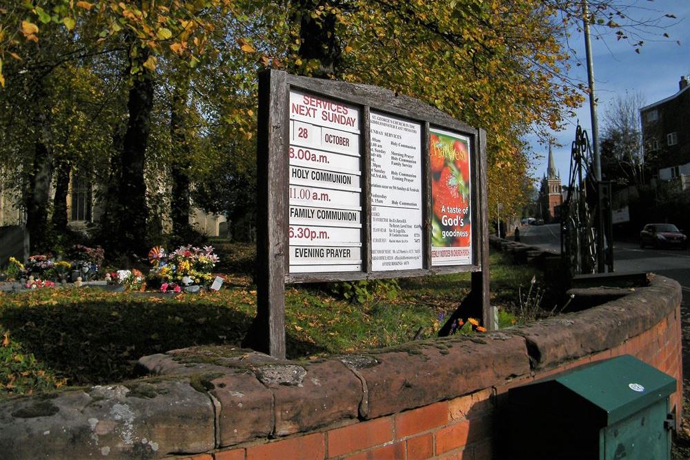 Oorlogsgraven van het Gemenebest St. George Churchyard #1