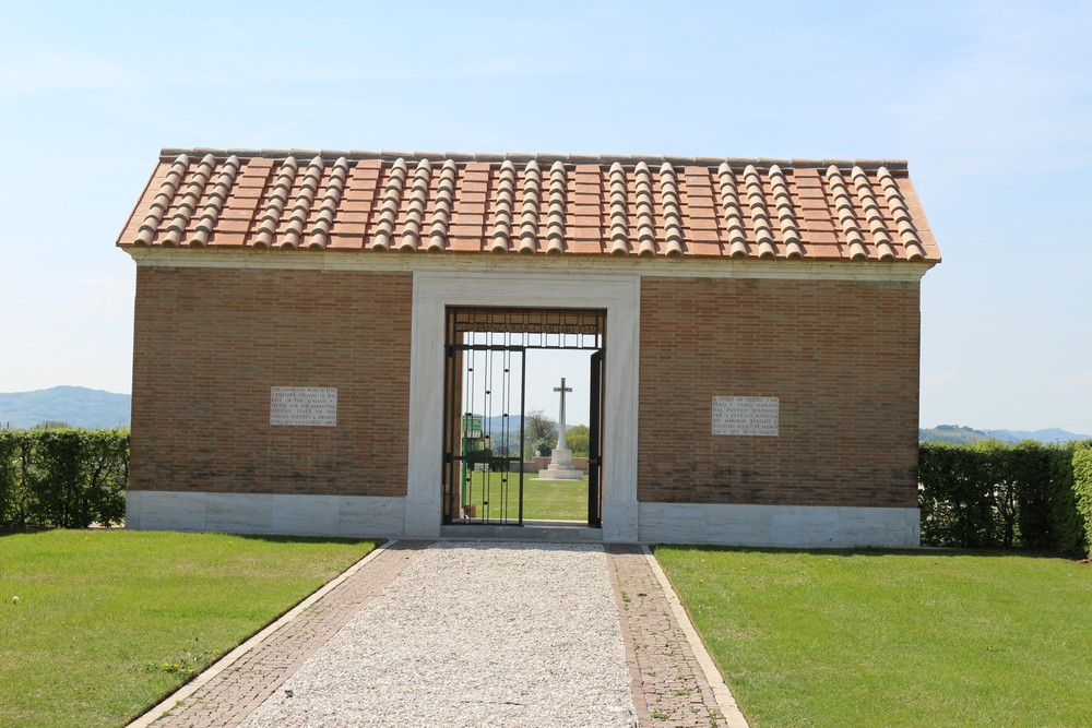 Commonwealth War Cemetery Faenza