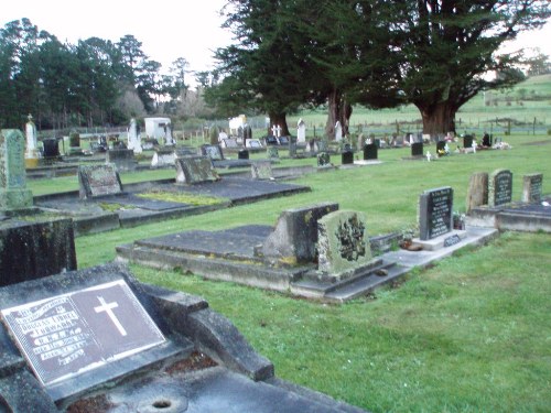Commonwealth War Grave Ormondville Cemetery