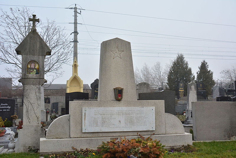 Russian Mass Grave Gumpoldskirchen #1