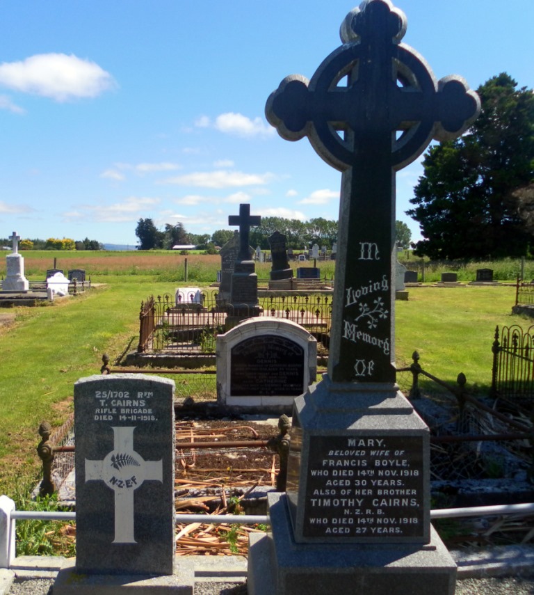 Commonwealth War Grave Wreys Bush Cemetery