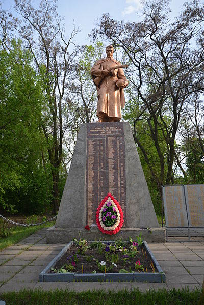 Mass Grave Soviet Soldiers Martove #1