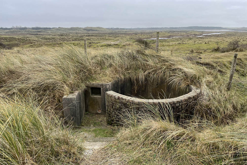 WN 124 M - OB Gun Emplacement