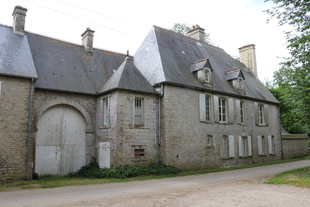 Monument Brecourt Manor #5