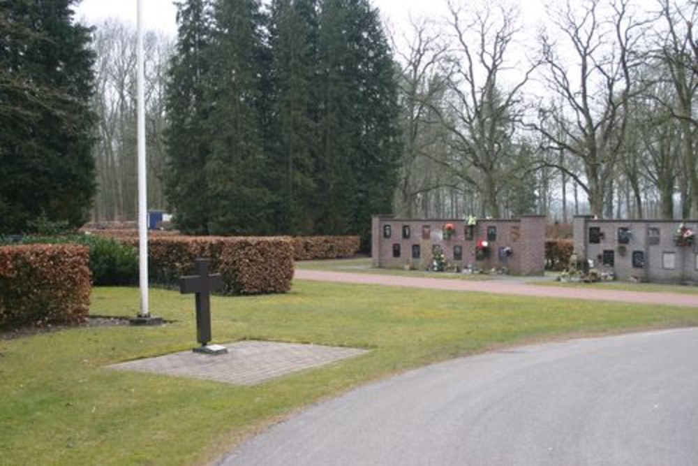 Oorlogsmonument Begraafplaats Schoonoord