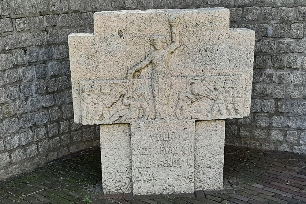 Oorlogsmonument Wijk aan Zee #2