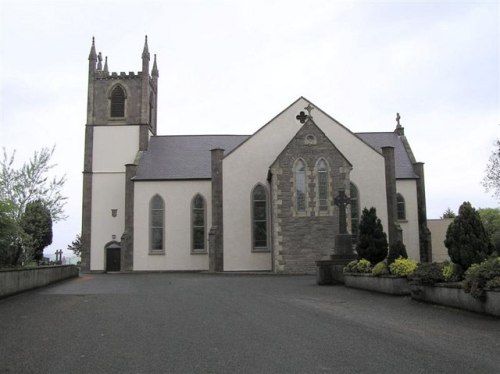 Oorlogsgraf van het Gemenebest Carrickmore Roman Catholic Churchyard