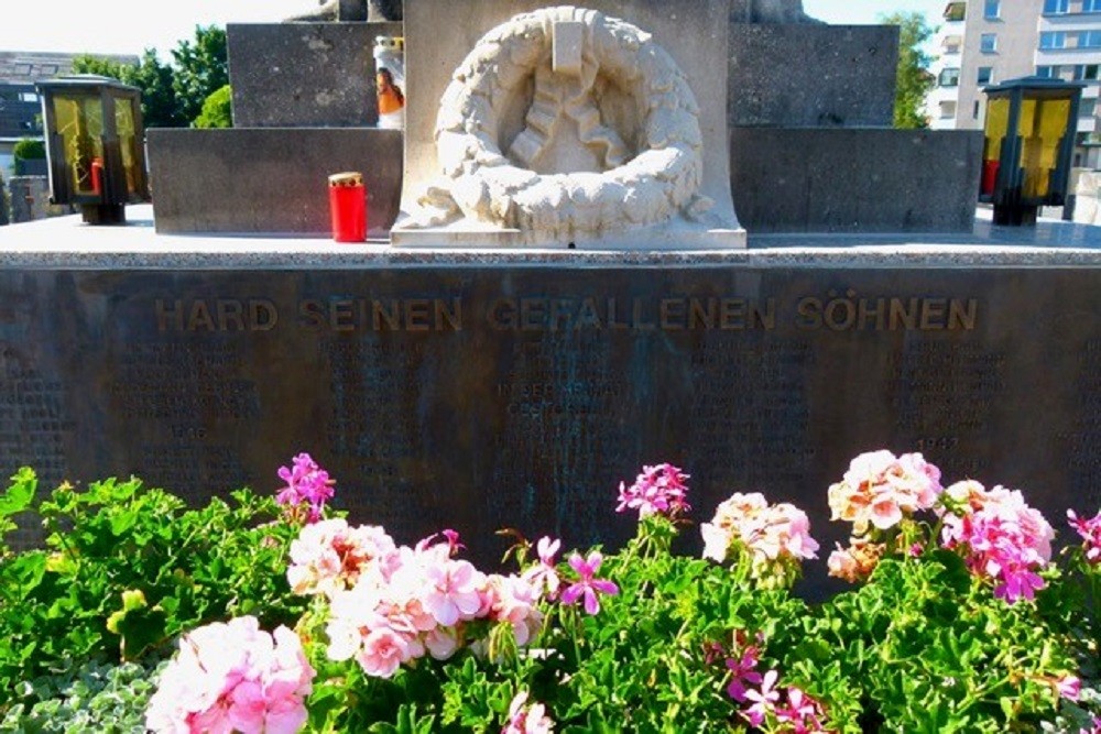 Monument In Hard To Its Fallen Sons, WW I And WWII