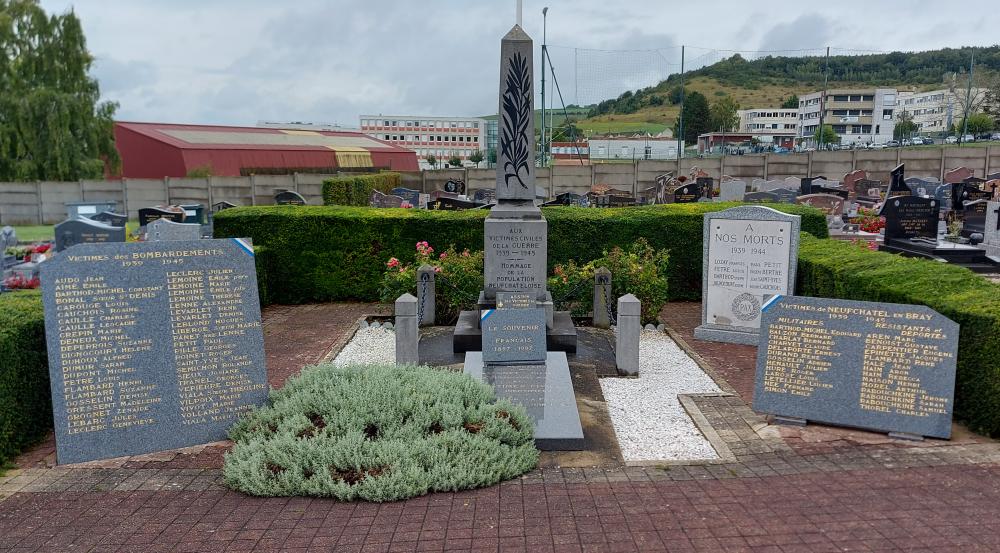 Oorlogsmonument Begraafplaats Neufchtel-en-Bray #2