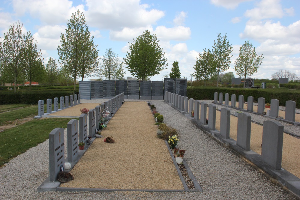 Belgian Graves Veterans Zottegem Central Cemetery #2