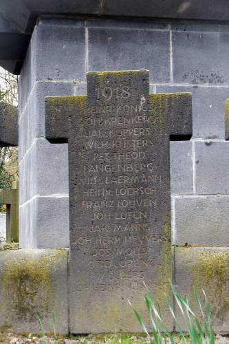Oorlogsmonument Hüls #3