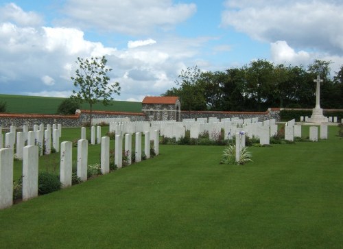 Commonwealth War Cemetery Quarry #1