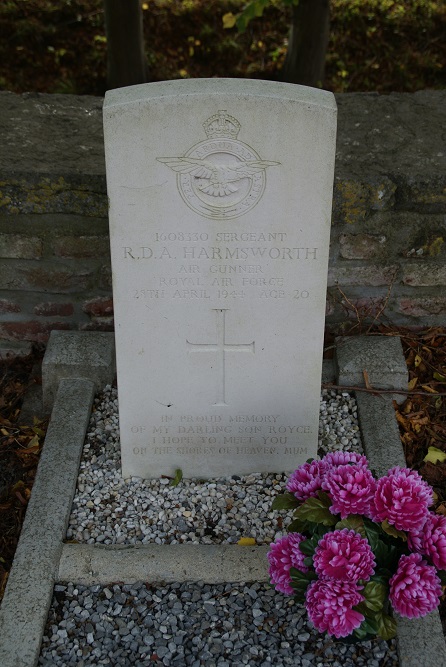 Commonwealth War Grave Hannche #4