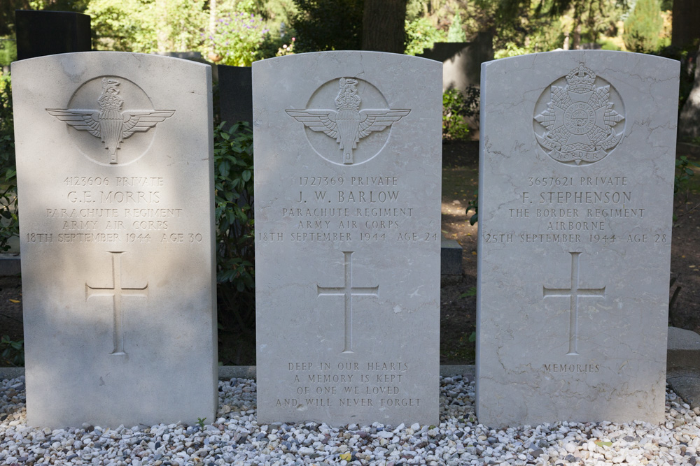 Commonwealth War Graves General Cemetery De Leeuwer Enk Wageningen #4