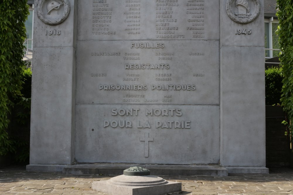 War Memorial Bastogne #4