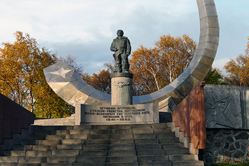 Vliegeniersmonument Safonovo