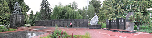 Mass Grave Soviet Soldiers & War Memorial Yarmolyntsi