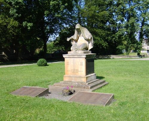 War Memorial Lauchhammer-West #1