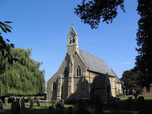 Oorlogsgraf van het Gemenebest St. Bartholomew Churchyard