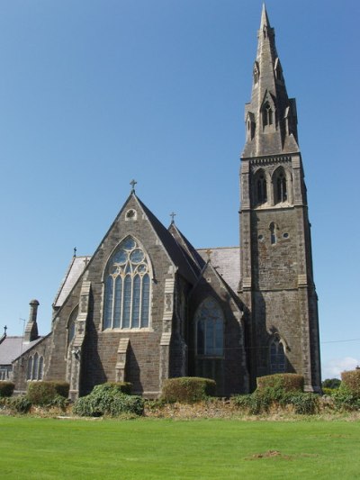 Commonwealth War Graves Holy Cross Catholic Churchyard