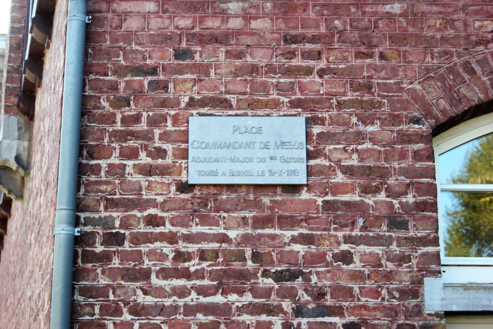 Place Commandant de Meeûs #2