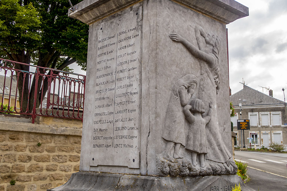 Oorlogsmonument Saint-Menges #2