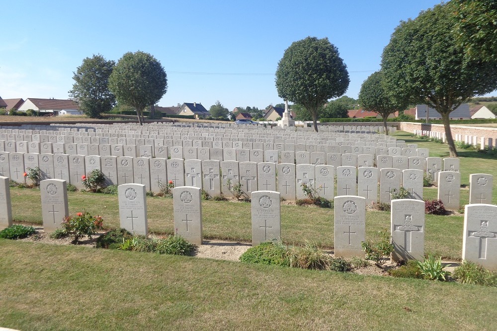 Bray Commonwealth War Cemetery #1