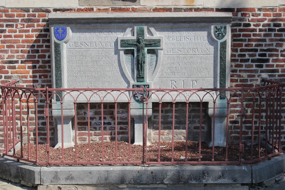 Oorlogsmonument Begraafplaats Eine #2