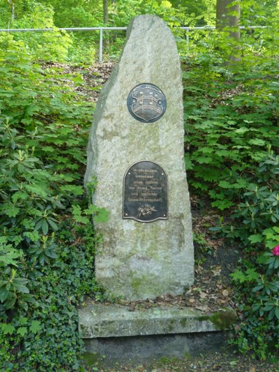 Monument Tegen Oorlogsgeweld #1