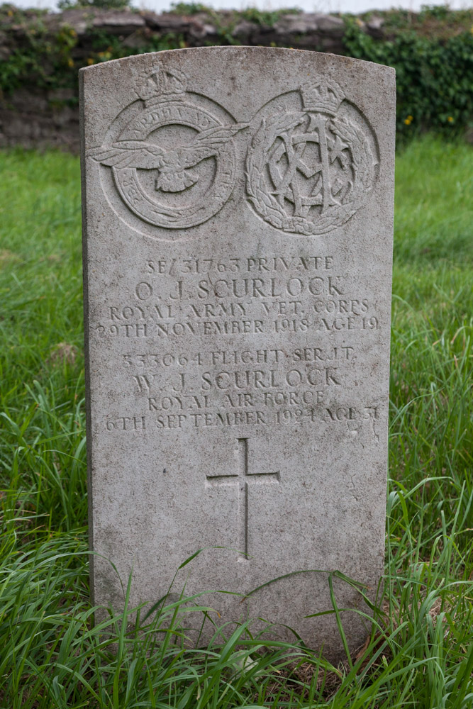 Oorlogsgraven van het Gemenebest Honeyborough Cemetery #3