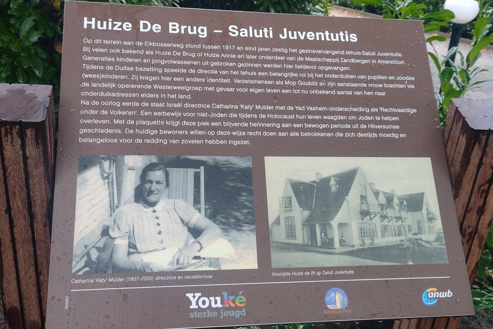 Information Board Huize De Brug - Saluti Juventutis