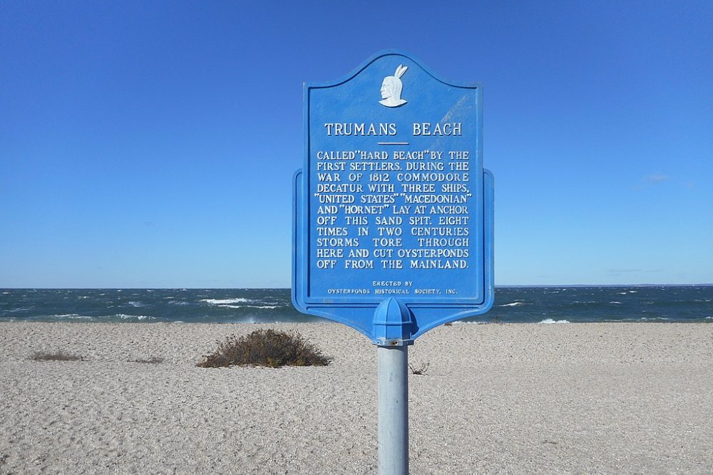Historisch Informatiebord Trumans Beach #1