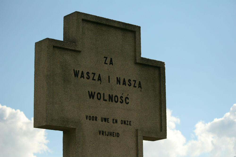 Monument op Poolse Oorlogsbegraafplaats #3