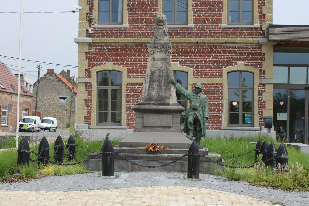 Oorlogsmonument Bernissart #1