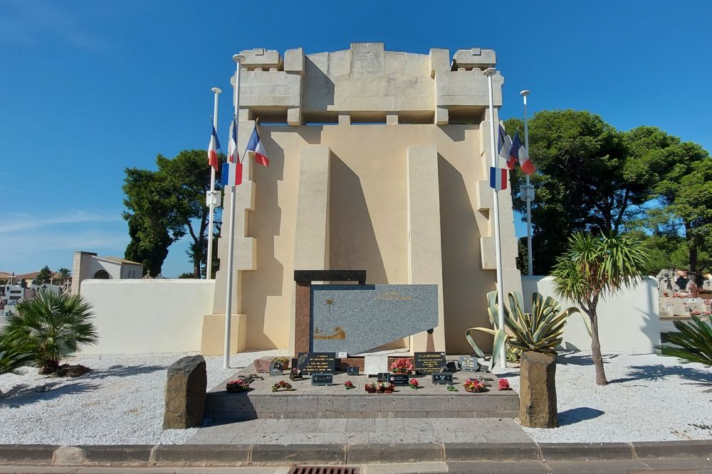 War Memorial Agde #2