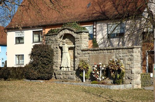 Oorlogsmonument Grohaslach #1