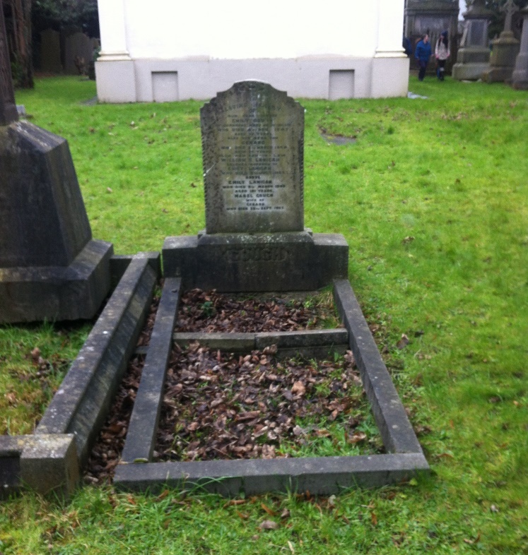 Commonwealth War Grave Goldenbridge Graveyard #1