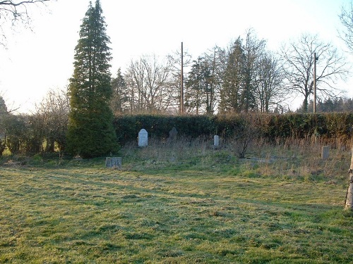 Commonwealth War Graves Mashbury Churchyard #1