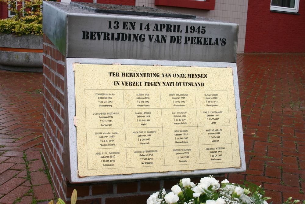 Bevrijdings & Verzetsmonument Oude Pekela #2