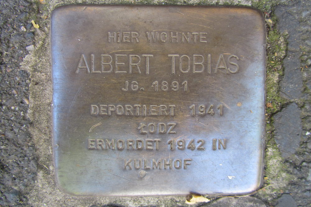 Stumbling Stone Kuenstraße 38