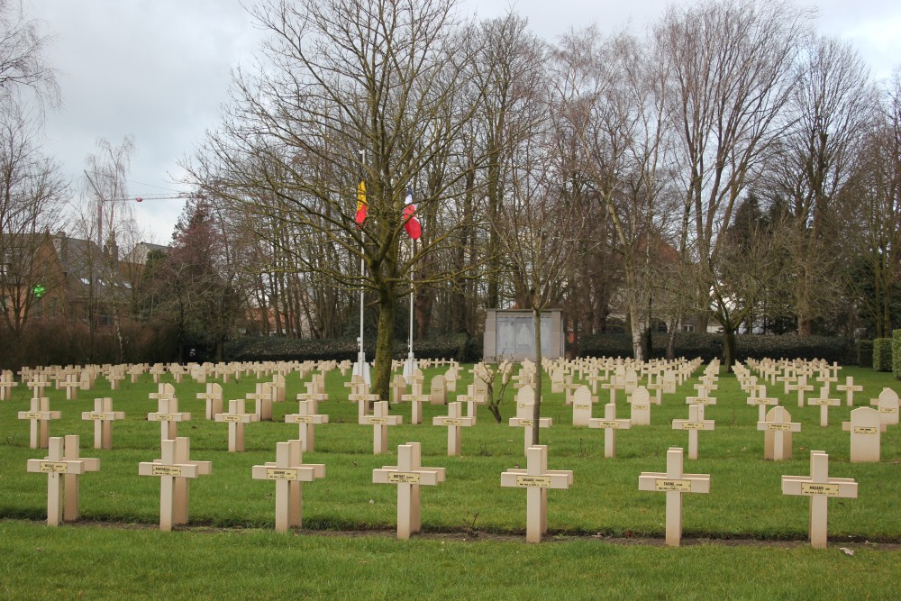 Franse Oorlogsbegraafplaats Machelen-aan-de-Leie #3