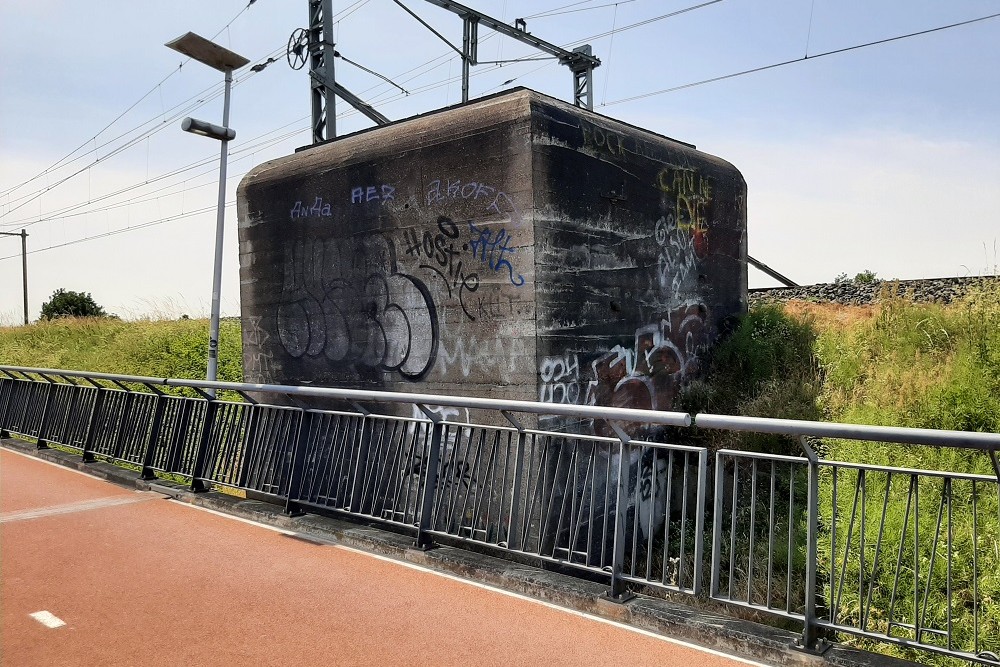 Bridge Casemate Lent Zuid