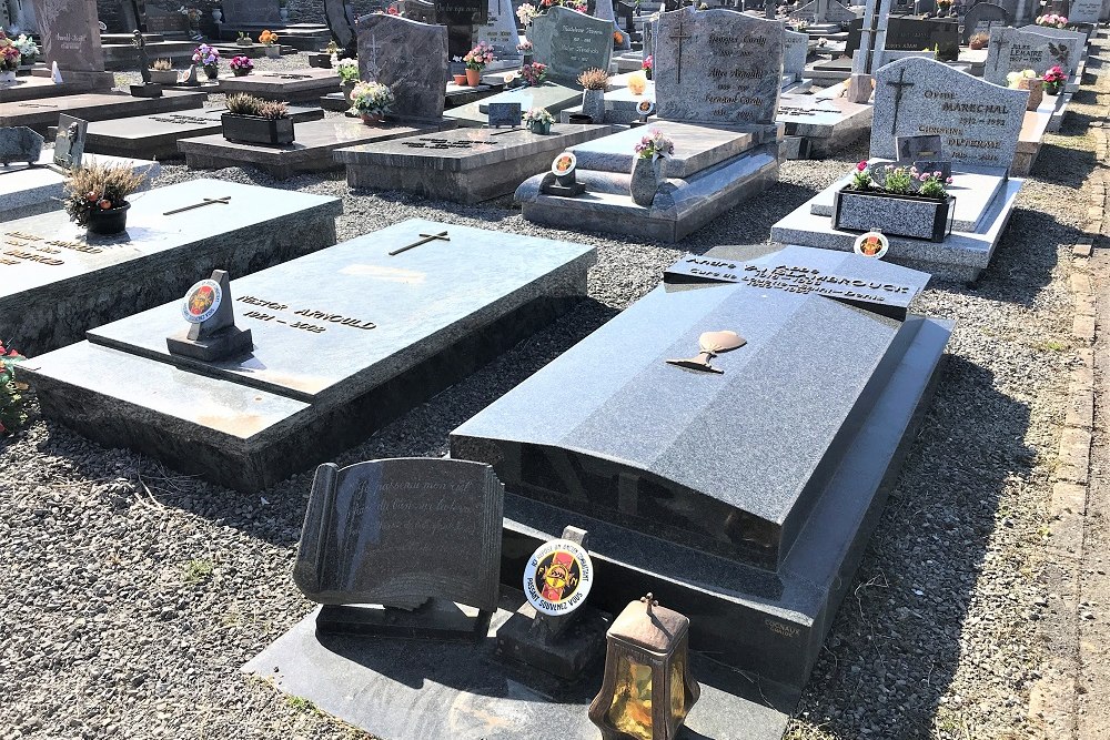 Belgian Graves Veterans Louette-St.Denis