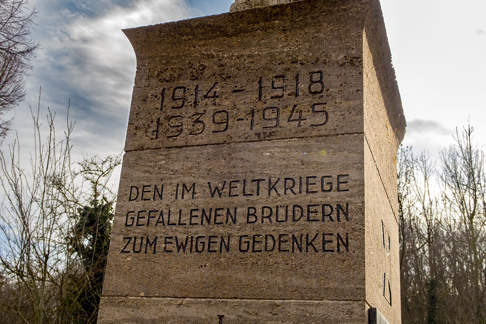 War Memorial Sievernich #4