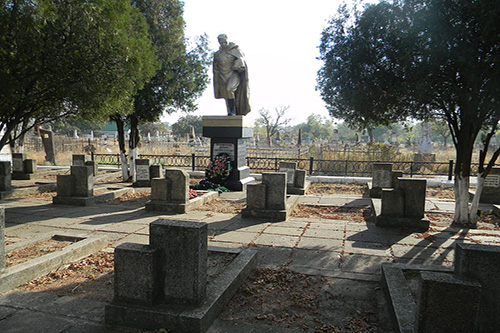 Soviet War Graves Kherson City Cemetery #1