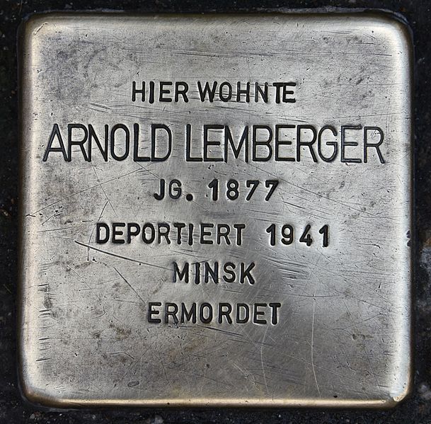 Stumbling Stones Herzog Leopold-Straße 3
