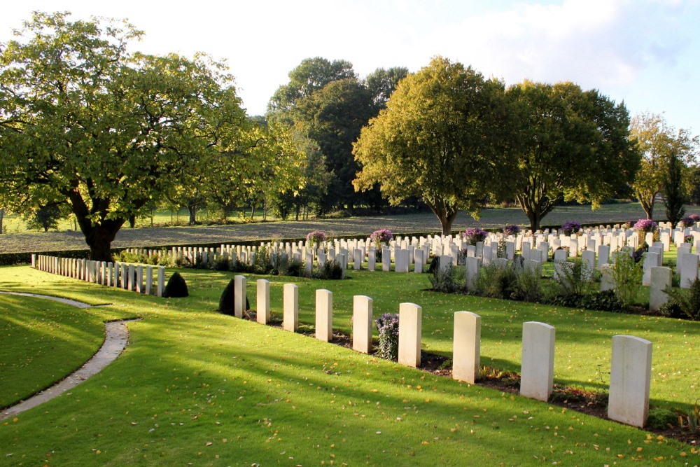 Commonwealth War Cemetery Ecoivres #2